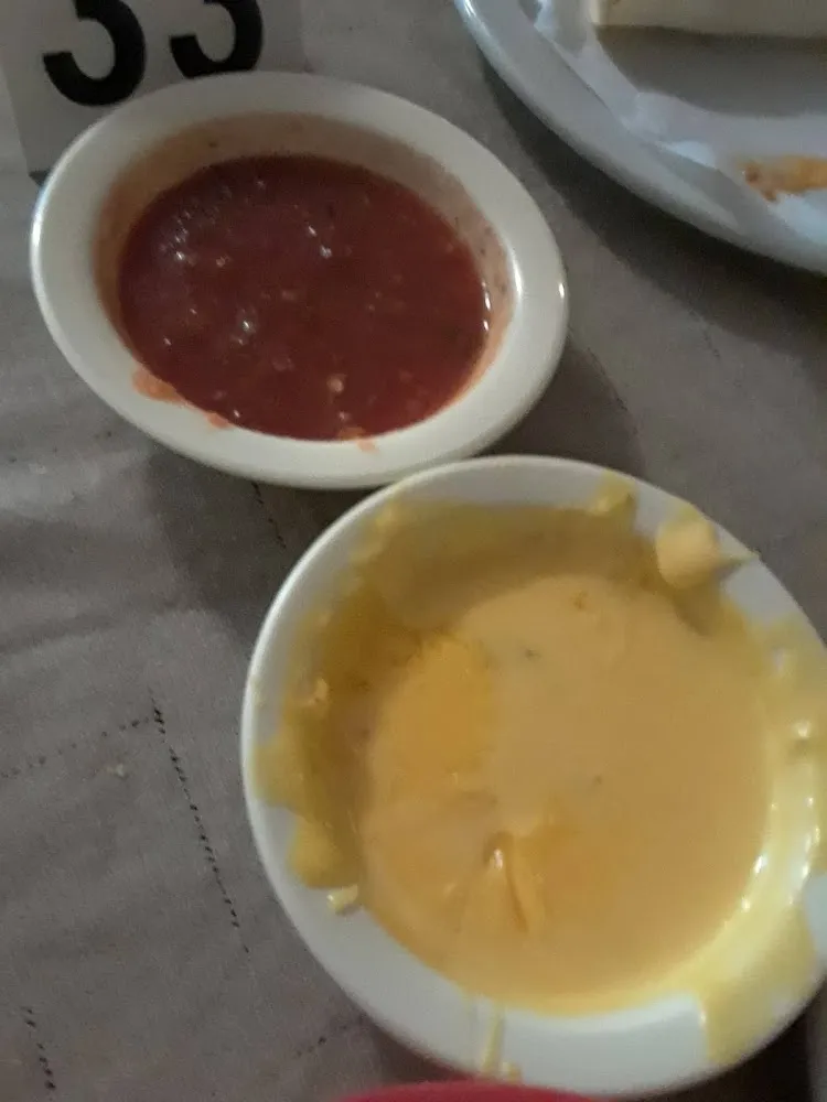 Chips a Queso Dip